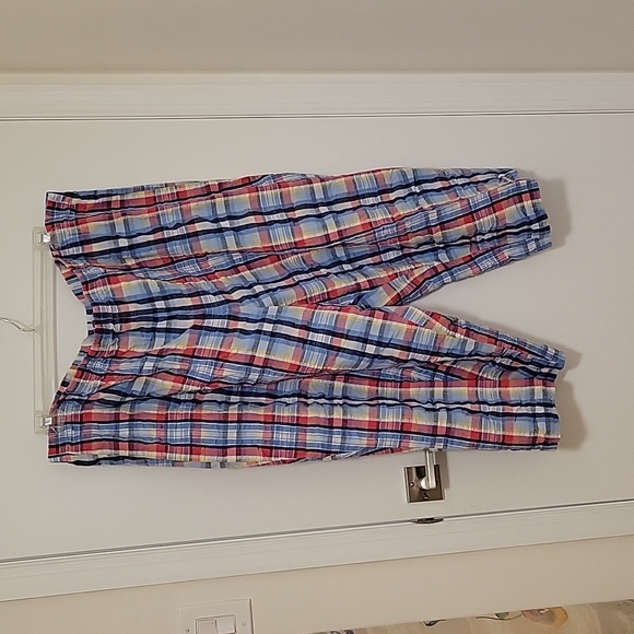 Plaid Capri pants size 26/28 - Picture 2 of 6